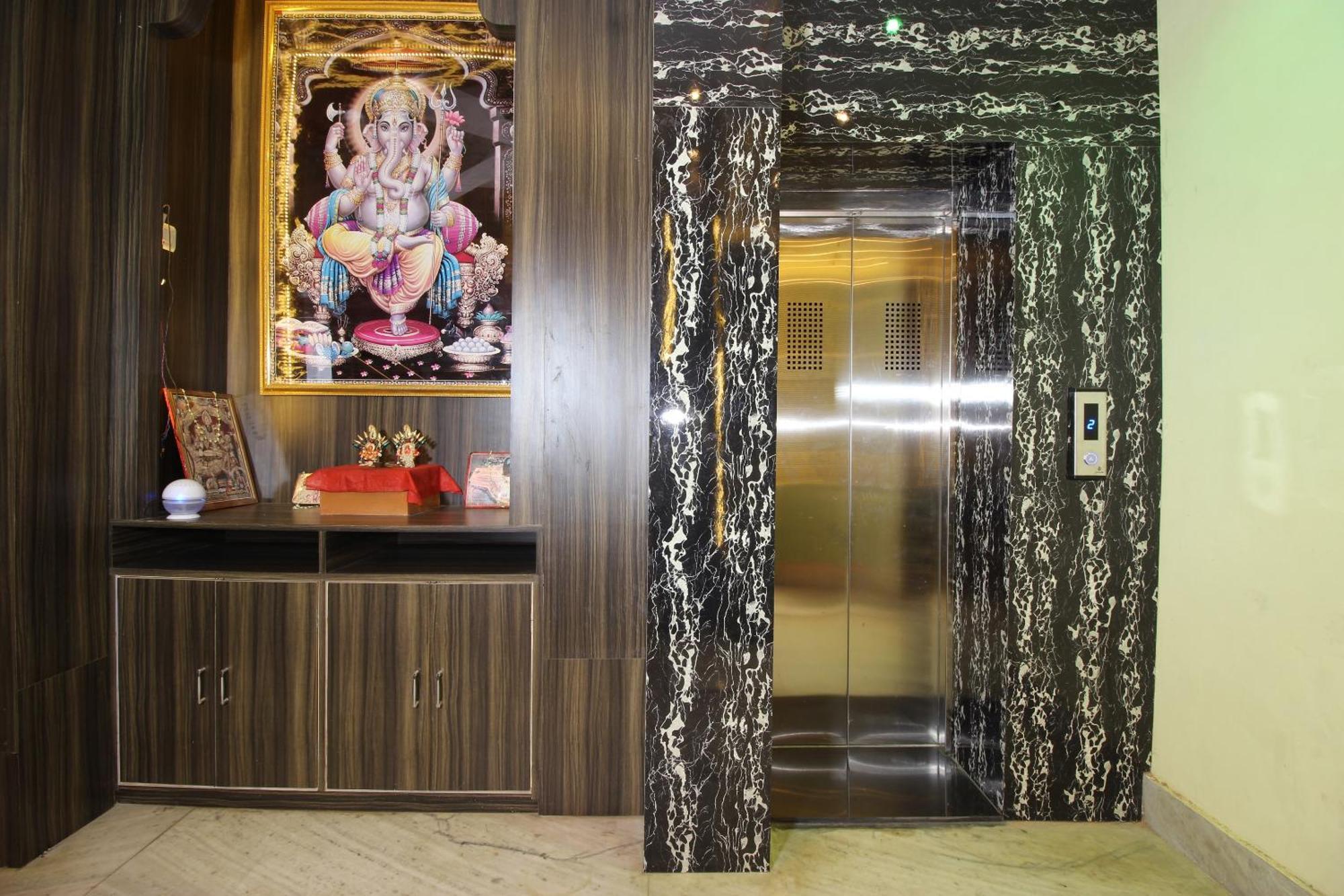 Hotel O Blue Diamond Varanasi Ngoại thất bức ảnh