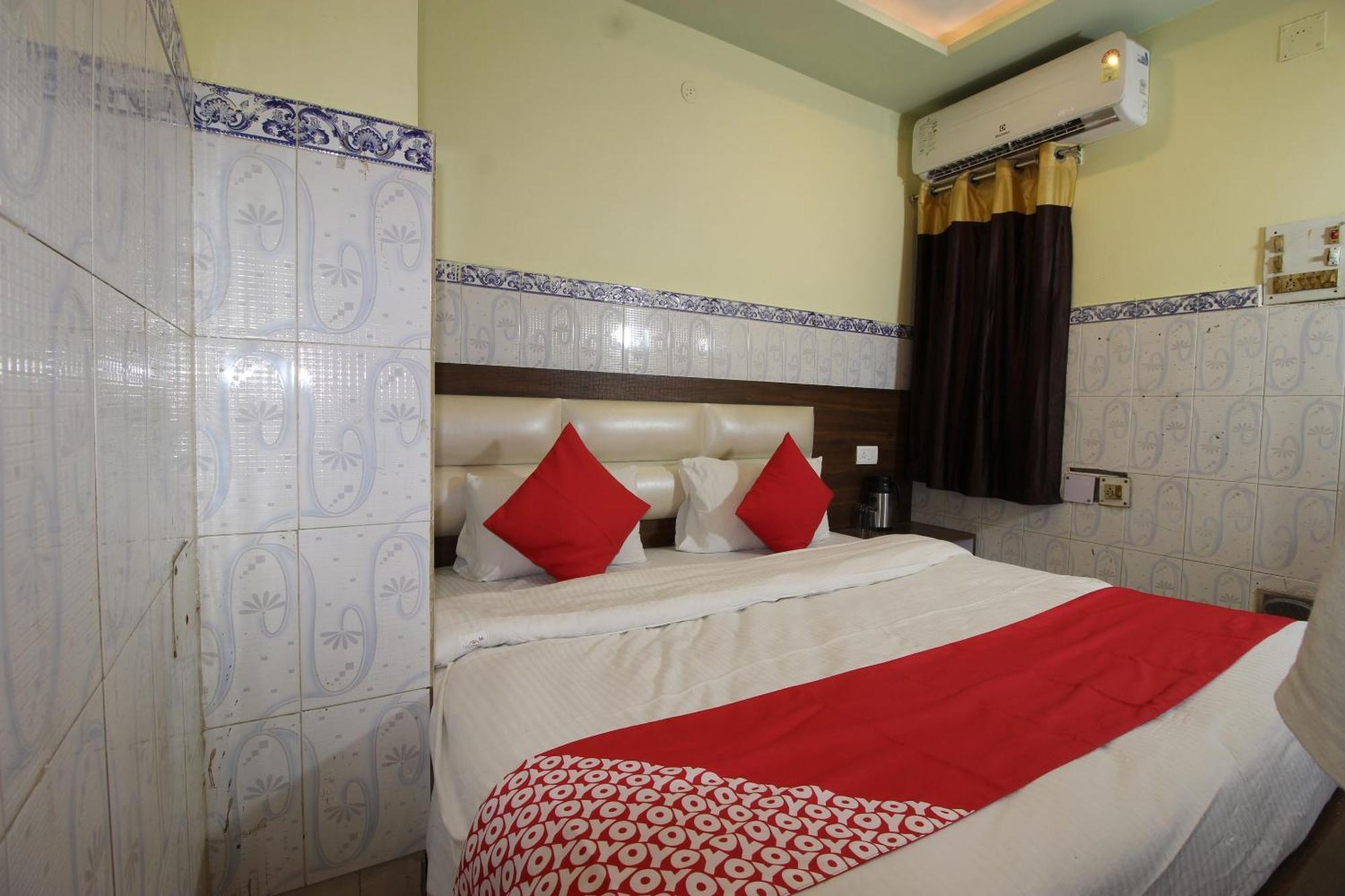Hotel O Blue Diamond Varanasi Ngoại thất bức ảnh