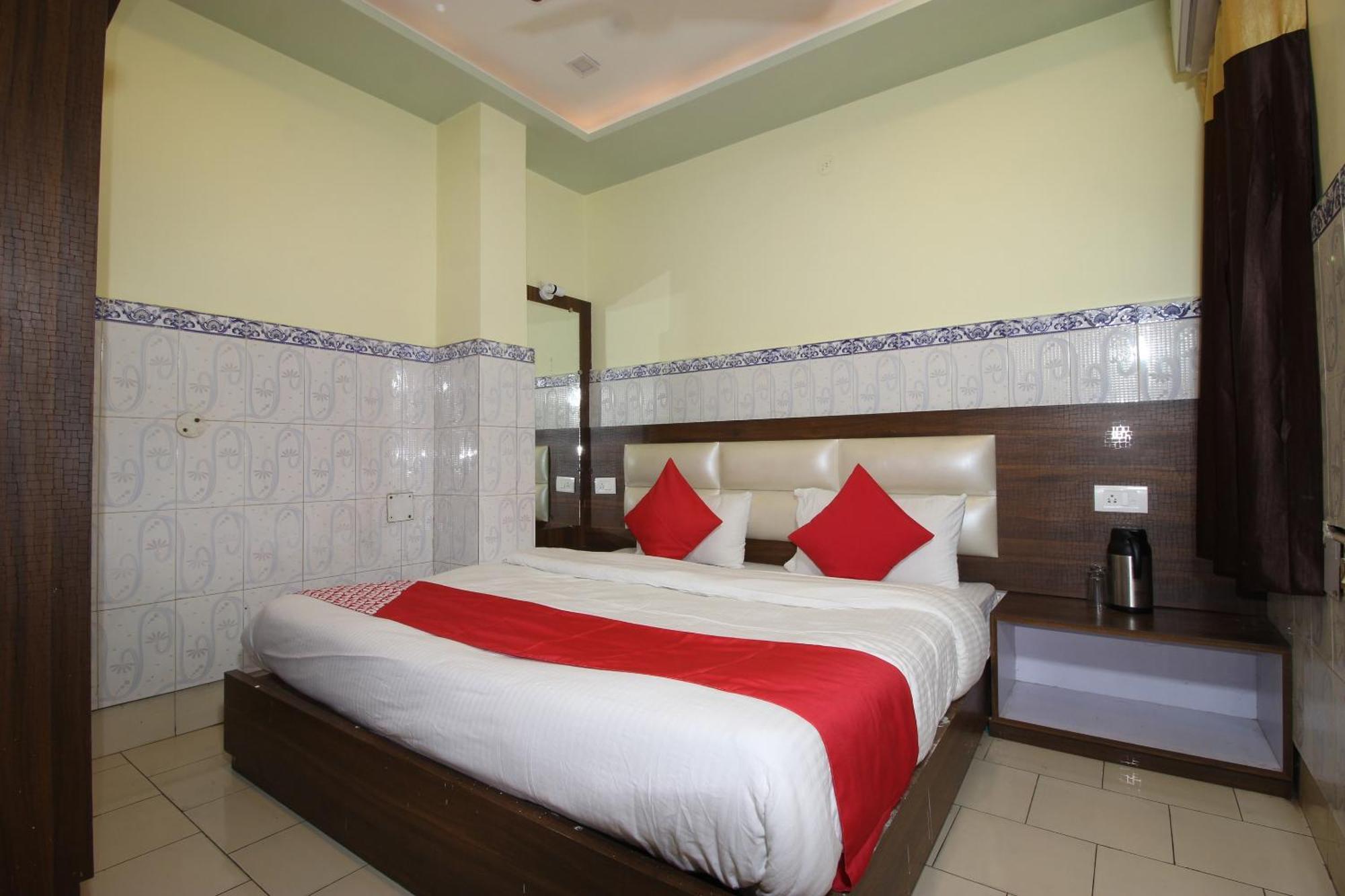 Hotel O Blue Diamond Varanasi Ngoại thất bức ảnh
