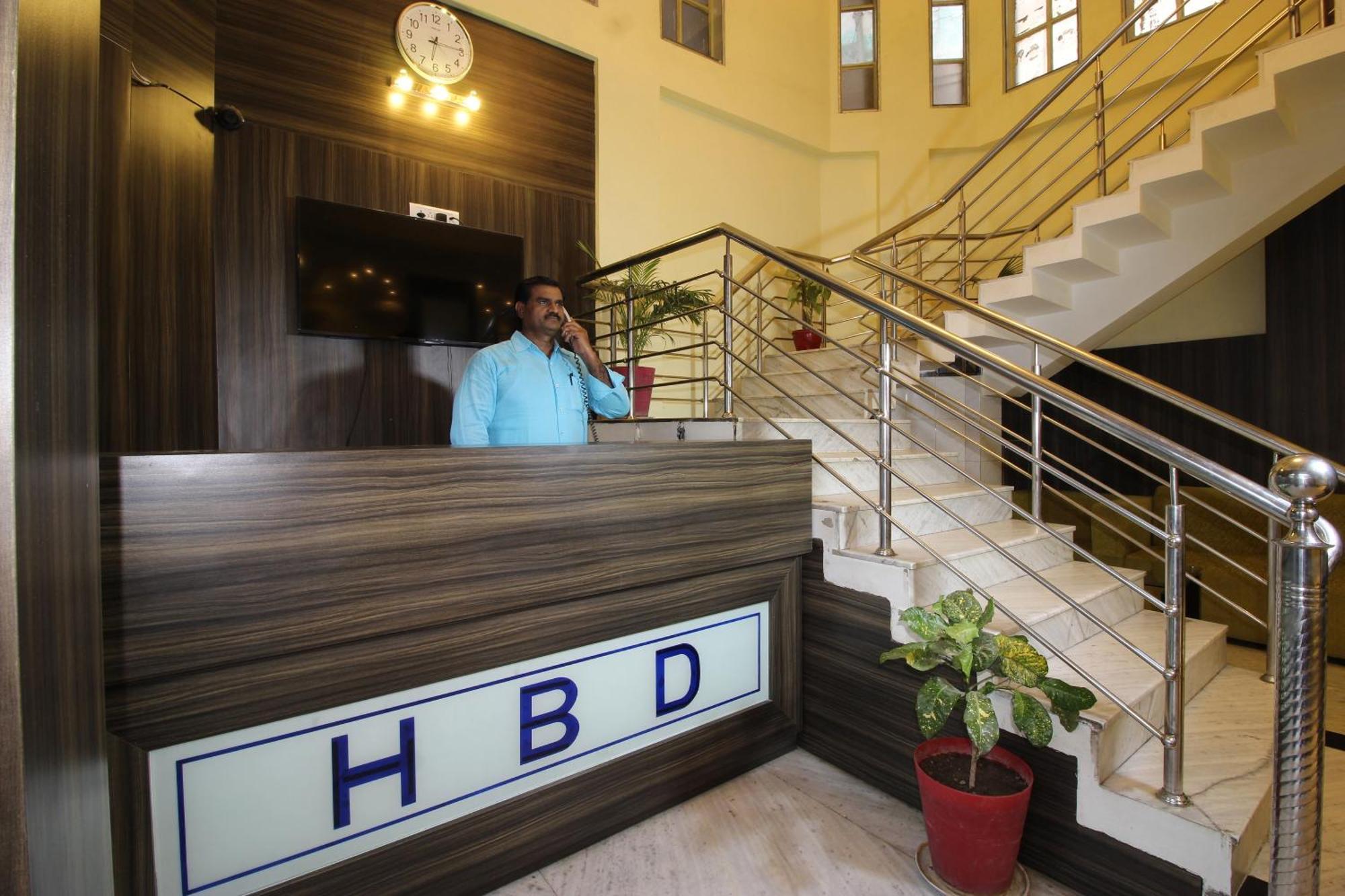 Hotel O Blue Diamond Varanasi Ngoại thất bức ảnh
