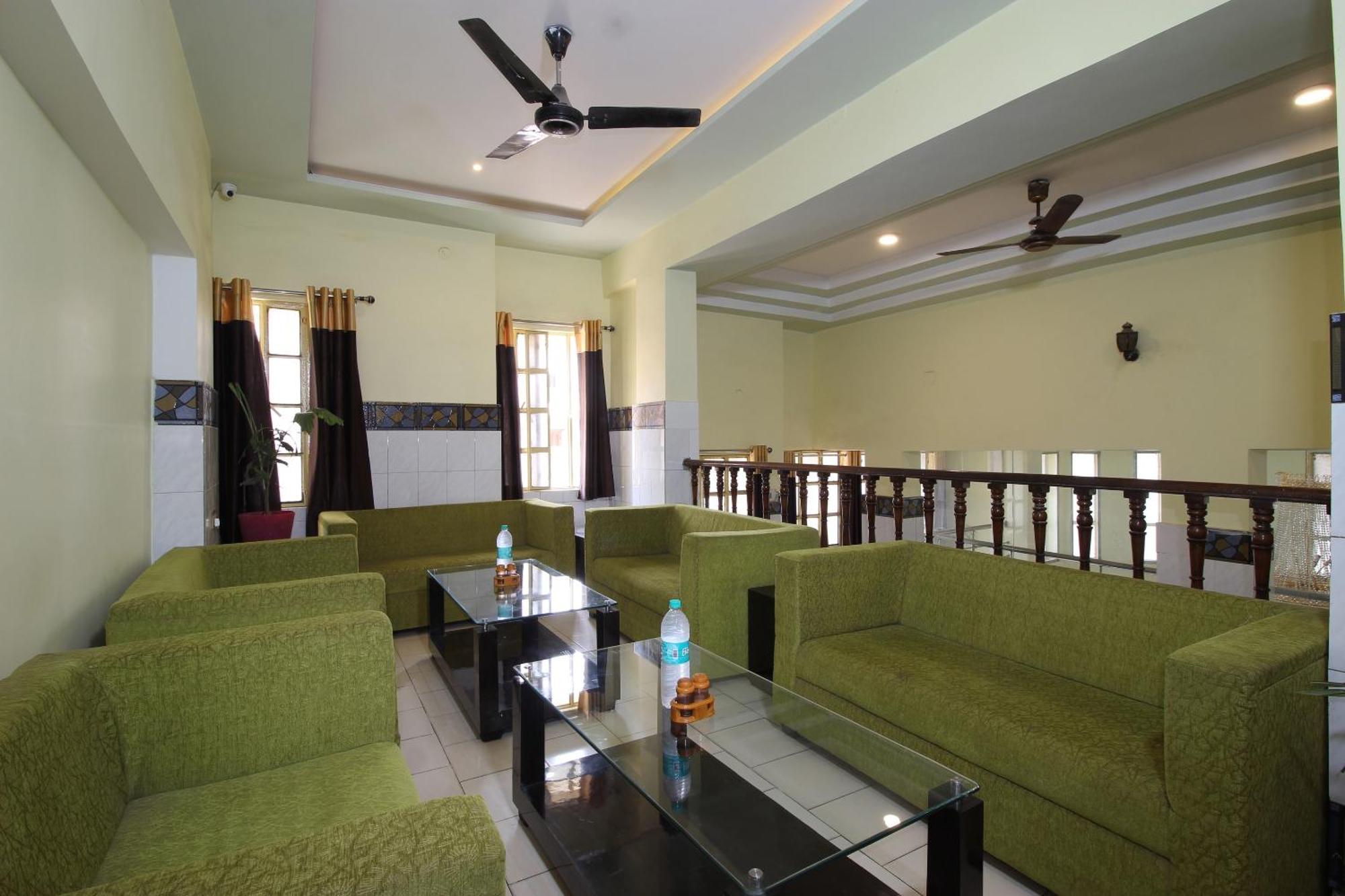 Hotel O Blue Diamond Varanasi Ngoại thất bức ảnh