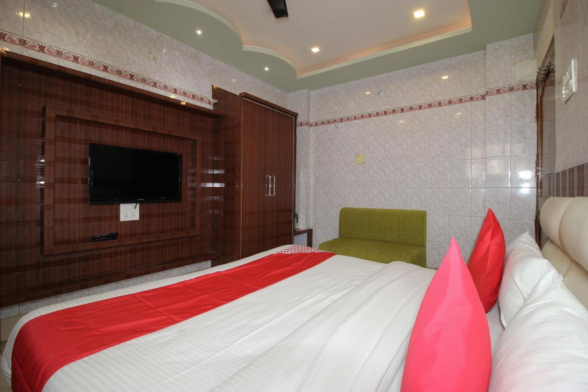 Hotel O Blue Diamond Varanasi Ngoại thất bức ảnh